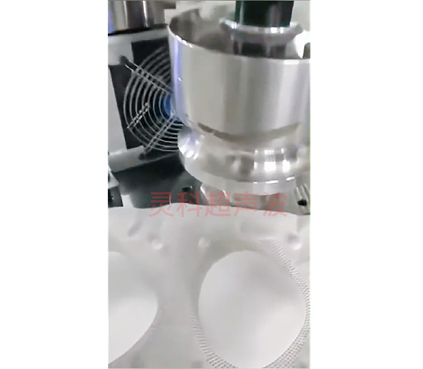 旋轉(zhuǎn)封邊效果