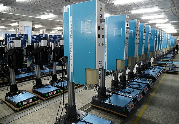 靈科超聲波焊接機(jī)