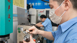 如何解決必能信BRANSON超聲波焊接機控制面板無顯示問題？