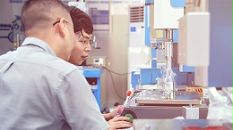 如何維修必能信2000Xea超聲波焊接機？