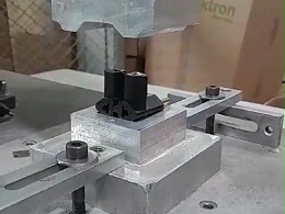 靈科超聲波-電器插頭焊接