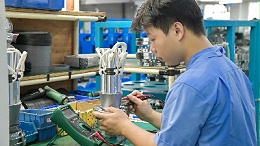 波達(dá)超聲波焊接機(jī)冷卻風(fēng)扇停轉(zhuǎn)怎么辦？