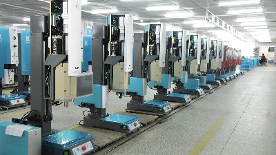 靈科伺服超聲波塑料焊接機在<i style='color:red'>硒鼓</i>生產中的應用