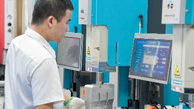 荔灣區企業生產加速！靈科超聲波焊接機多行業適配顯優勢