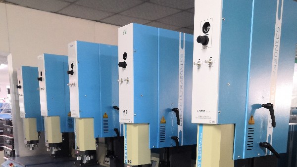 “超聲波塑料焊接機(jī)”日常維護(hù)的保養(yǎng)竅門(mén)