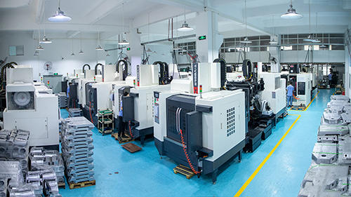 靈科超聲波機(jī)器加工車間