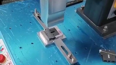 靈科超聲波-開關焊接